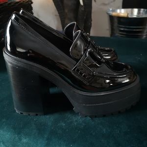 Maryjane patent leather platform heels new size 7